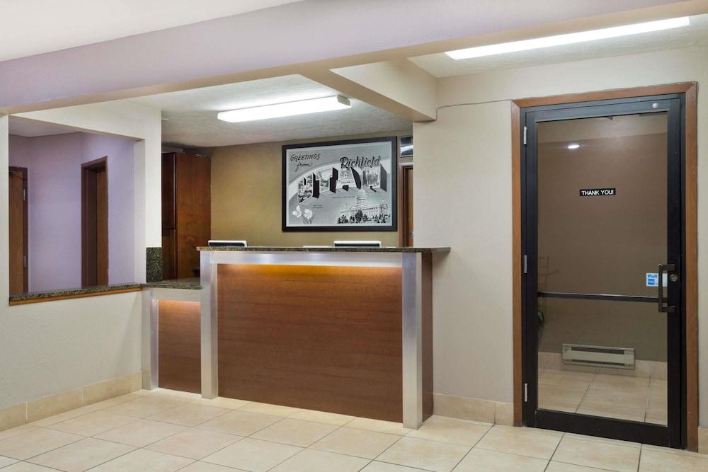 Hotel Super 8 By Wyndham Richfield Ut Esterno foto